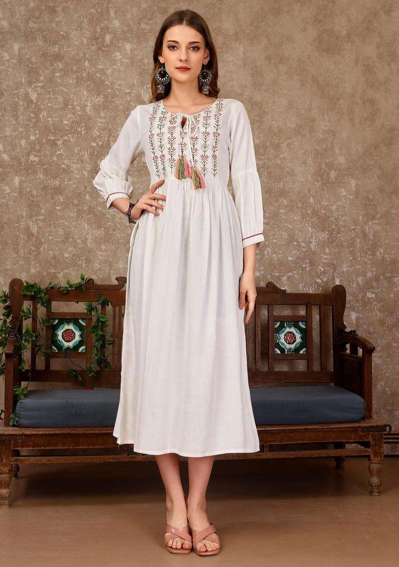 Multicolor Embroidered Rayon Kurta - Indya