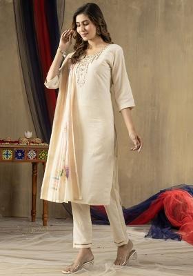 Off White Embroidery Silk Salwar Kameez With Dupatta