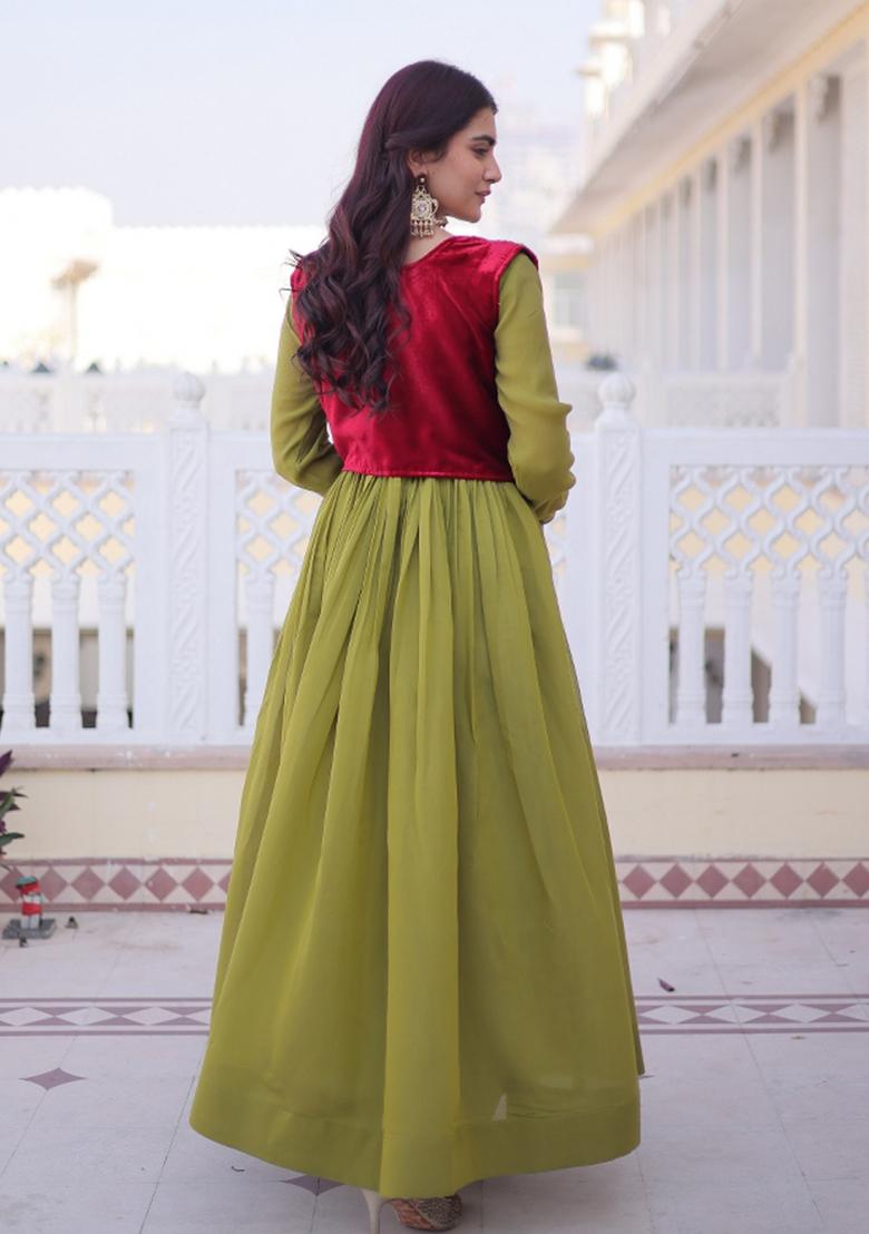 Green Sequins Work Chanderi Gown Set - Indya