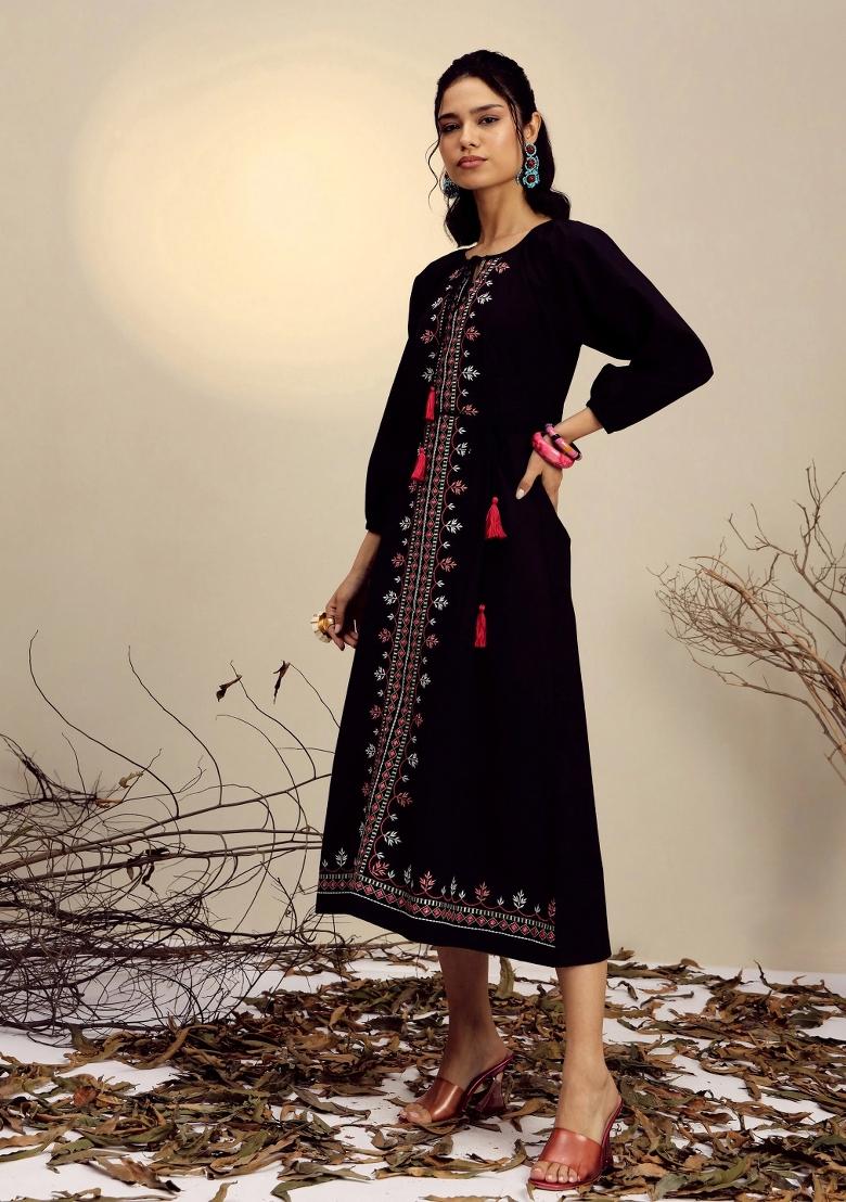 Black Solid Poplin Dress - Indya