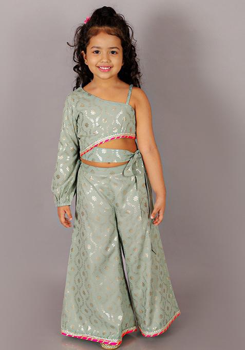 Green Foil Print Flared Top With Pants (Set of 2)