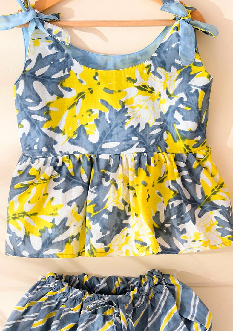 Girls Grey Printed Top and Shorts Set - Indya