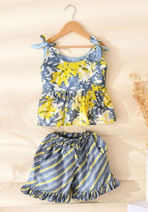 Girls Grey Printed Top and Shorts Set