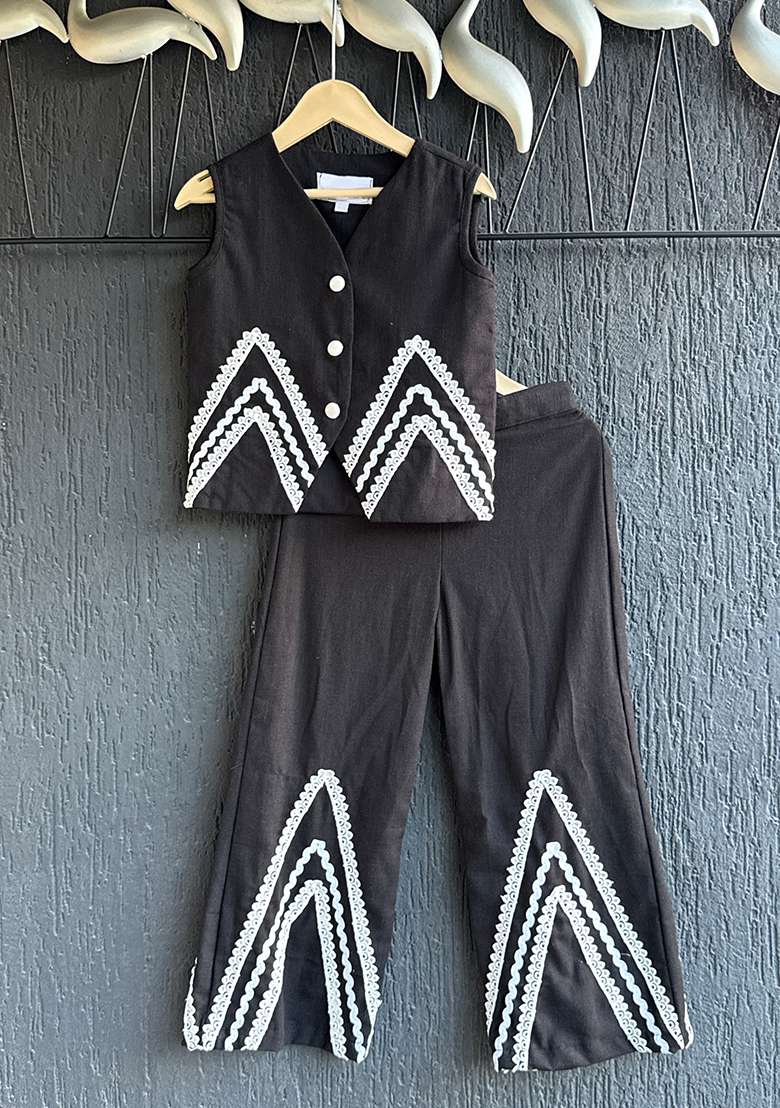 Black Slub Cotton Slub Co Ord Set For Girls - Indya
