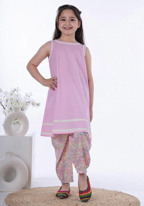 Pink Floral Print Kurta With Pants (Set of 2)