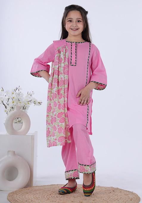 Pink Block Print Kurta With Pants And Dupatta (Set of 3)