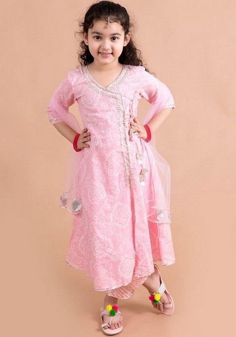 Pink Printed Kurta With Pants And Dupatta (Set of 3)