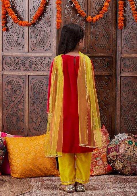 Magenta Kurta With Pants And Dupatta (Set of 3)