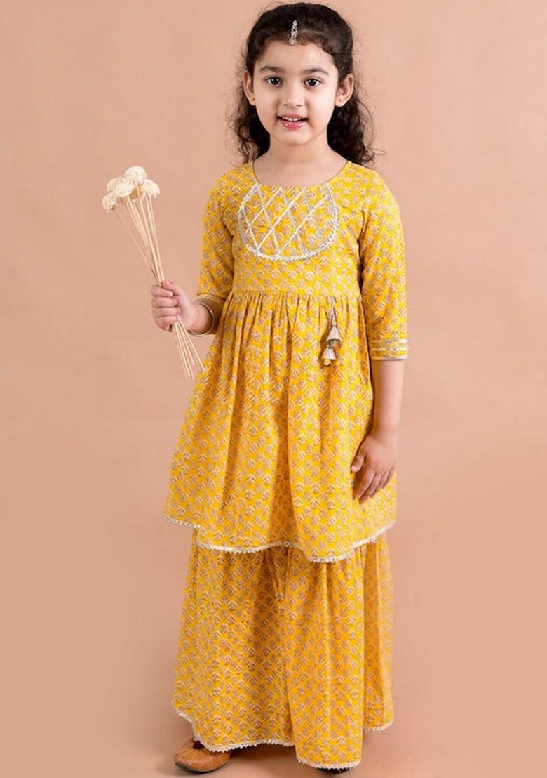 Yellow Printed Kurta With Pants (Set of 2)