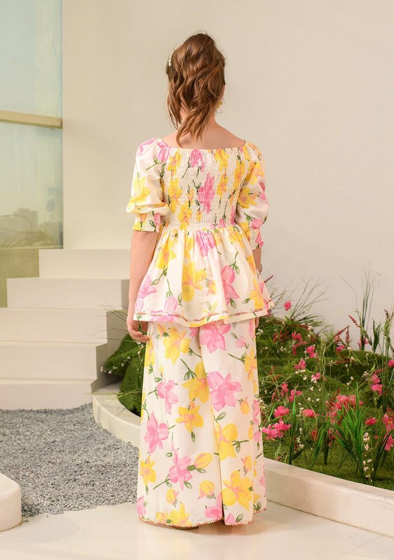 Off White Printed Kurta With Pants (Set of 2)