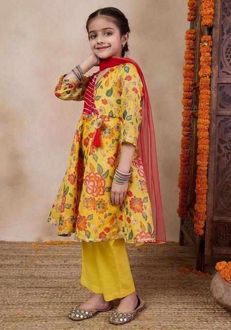 Yellow Printed Kurta With Pants And Dupatta (Set of 3)