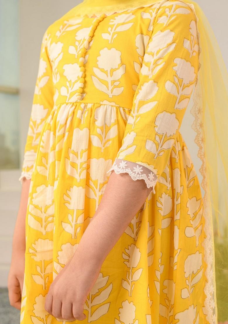 Yellow Printed Kurta With Pants And Dupatta (Set of 3)