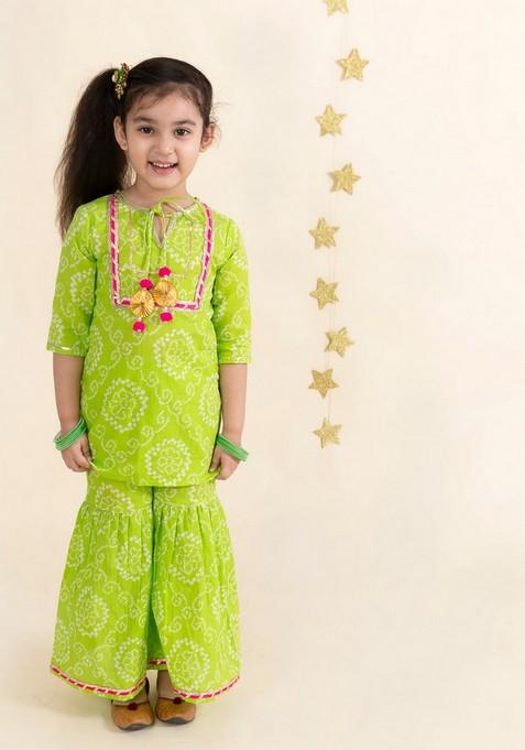 Green Embroidered Kurta With Sharara (Set of 2)