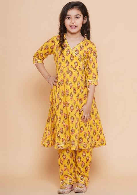 Yellow Printed Kurta With Pants (Set of 2)