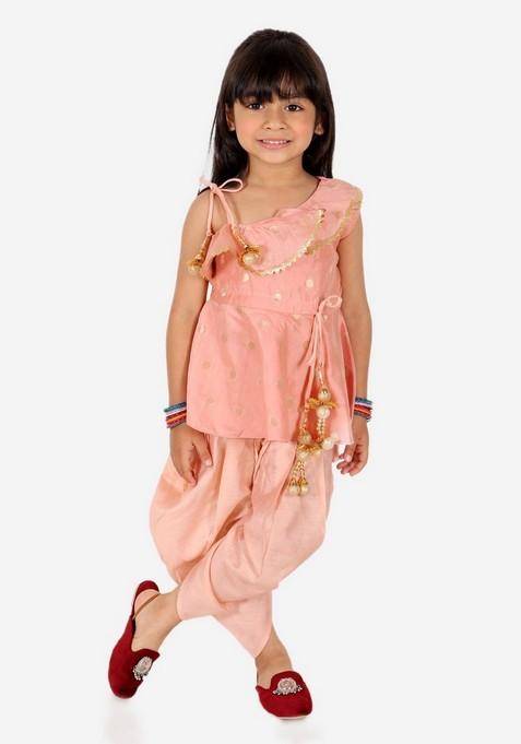 Peach Chanderi Silk Kurta With Dhoti Pants (Set of 2)