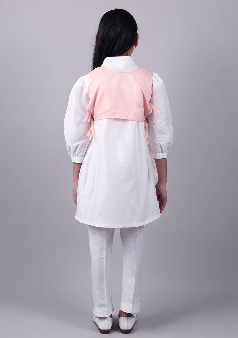 Ivory Embroidery Cotton Kurta Set For Girls - Indya