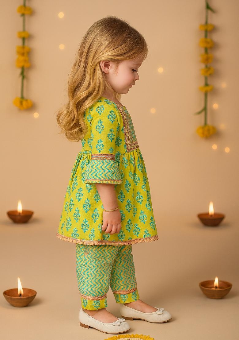 Yellow Printed Cotton Kurta Set For Girls - Indya