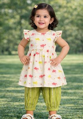 White Floral Print Cotton Kurta Pajama set For Girl