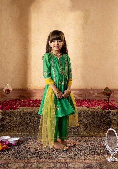 Green Floral Print Woven Kurta set For Girl