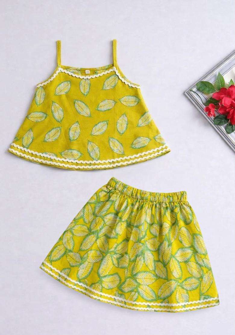 Green Lace Work Cotton Top And Skirt Set For Girls - Indya