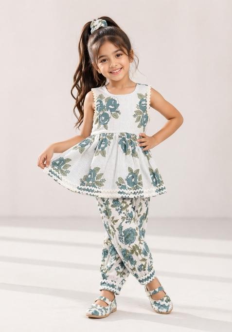 Grey Floral Printed Cambric Kurta Pyjama Set For Girls