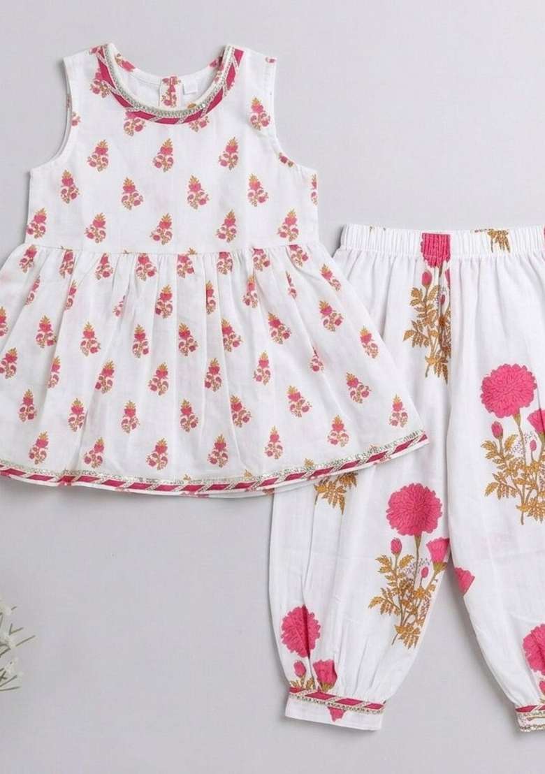 Fuchsia Floral Printed Cambric Kurta Pyjama Set For Girls - Indya