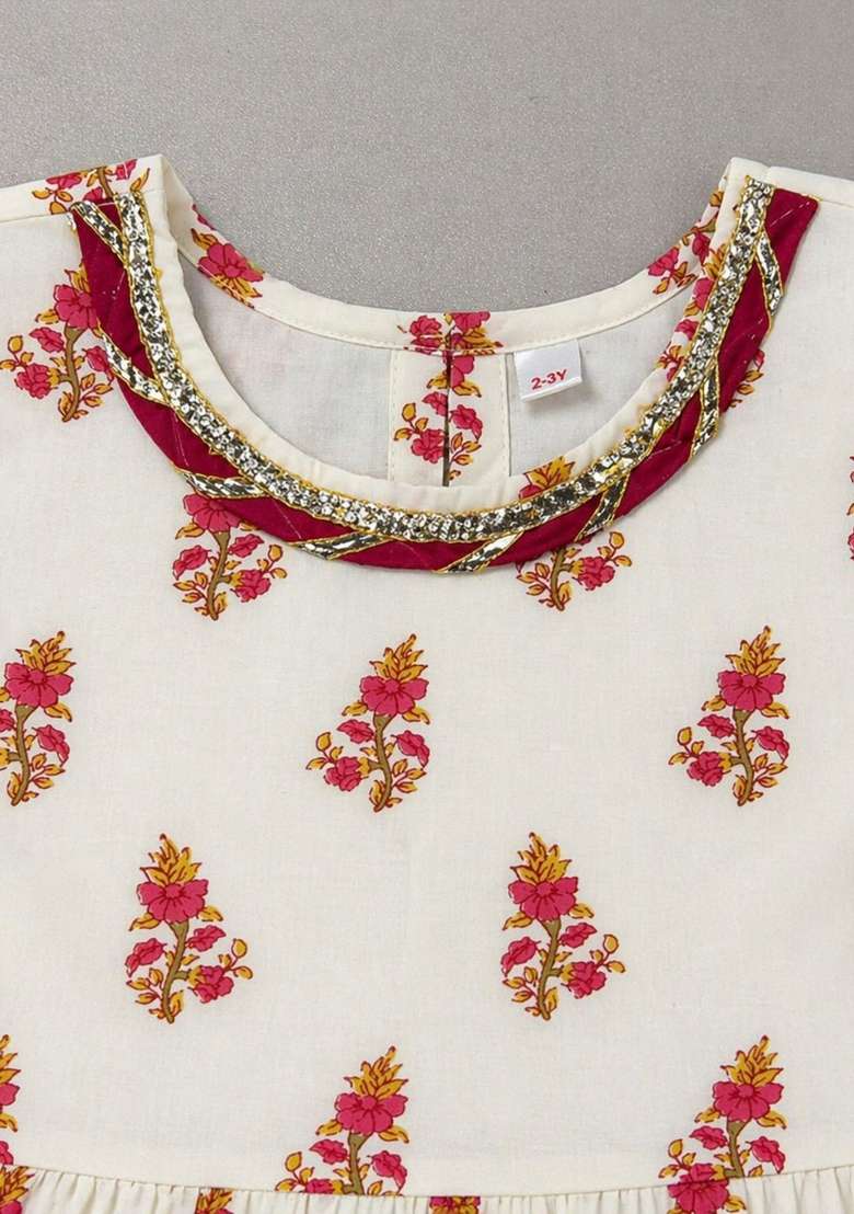 Fuchsia Floral Printed Cambric Kurta Pyjama Set For Girls - Indya