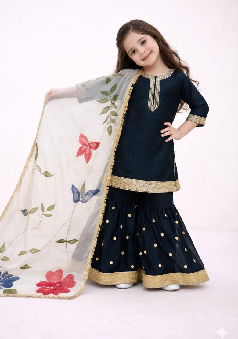 Black Embroidered Silk Kurta Set For Girls - Indya