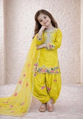 Yellow Embroidered Crepe Kurta Set For Girls