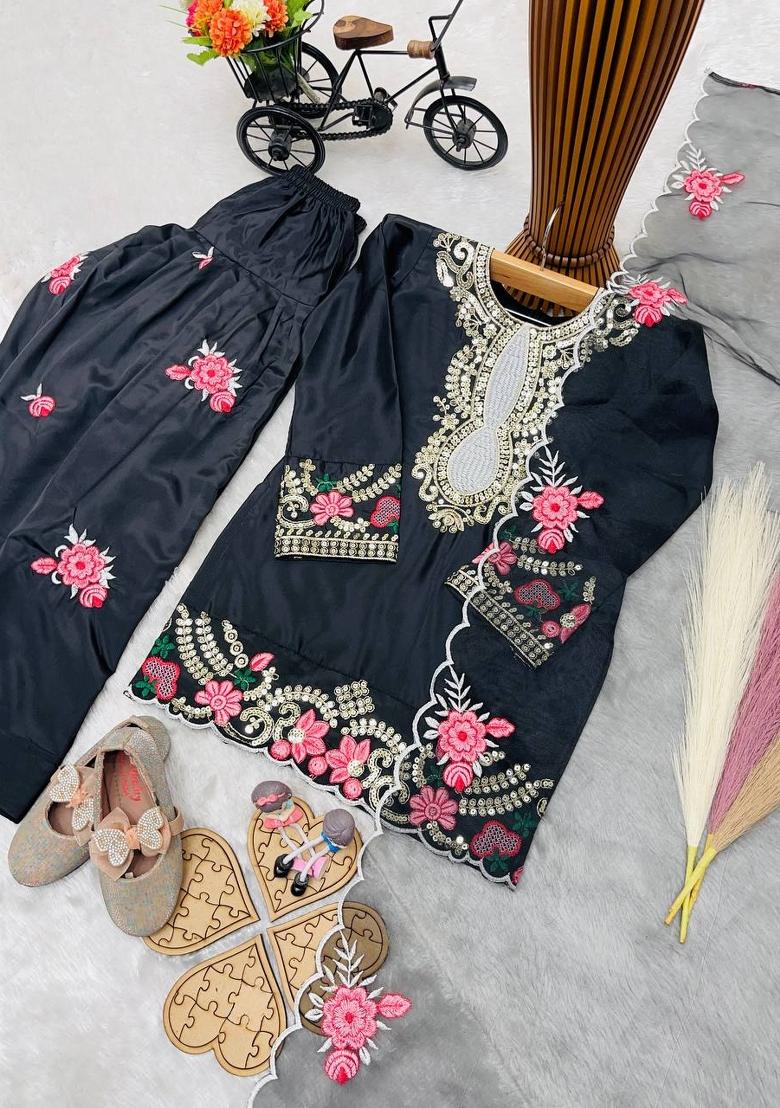 Black Sequin Work Crepe Kurta Set For Girls - Indya