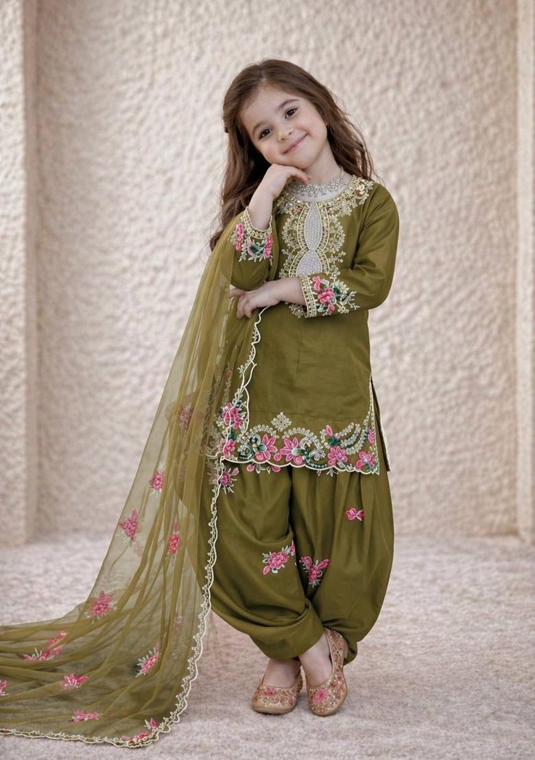 Mehendi Sequin Work Crepe Kurta Set For Girls - Indya