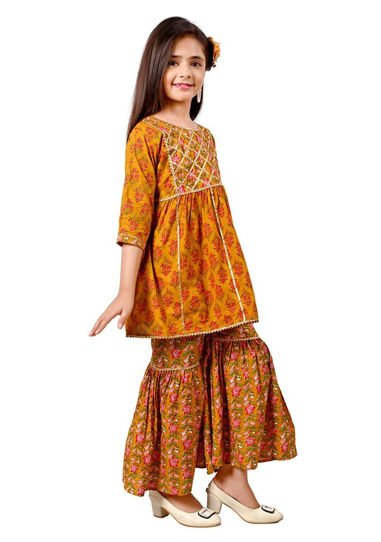 Yellow Printed Cotton Kurta Set For Girls - Indya