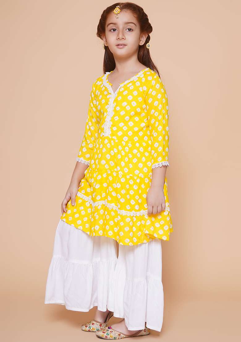 Yellow Printed Cotton Kurta Set For Girls - Indya