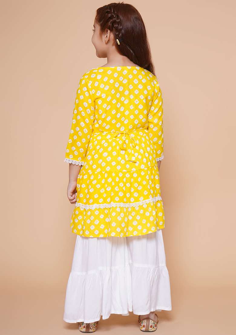 Yellow Printed Cotton Kurta Set For Girls - Indya