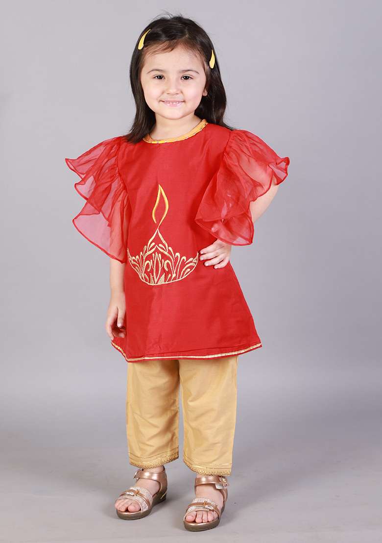 Red Embroidered Cotton Silk Kurta Set For Girls - Indya