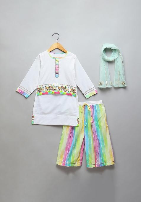 Off White Printed Cotton Kurta Set For Girls