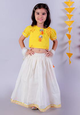 Yellow And White Embroidered Lehenga With Blouse And Dupatta (Set of 3)