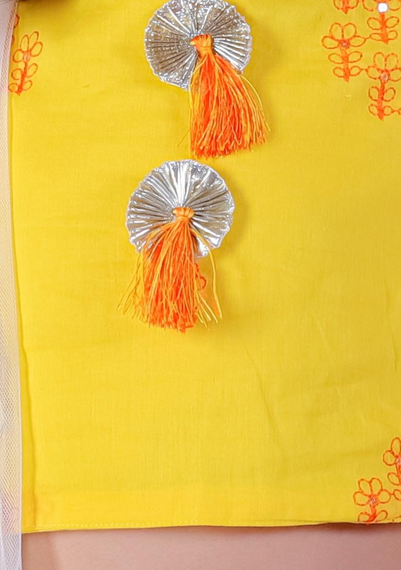 Yellow And White Embroidered Lehenga With Blouse And Dupatta (Set of 3)