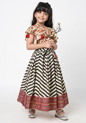 Black Hand Embroidered Lehenga With Blouse And Dupatta (Set of 3)