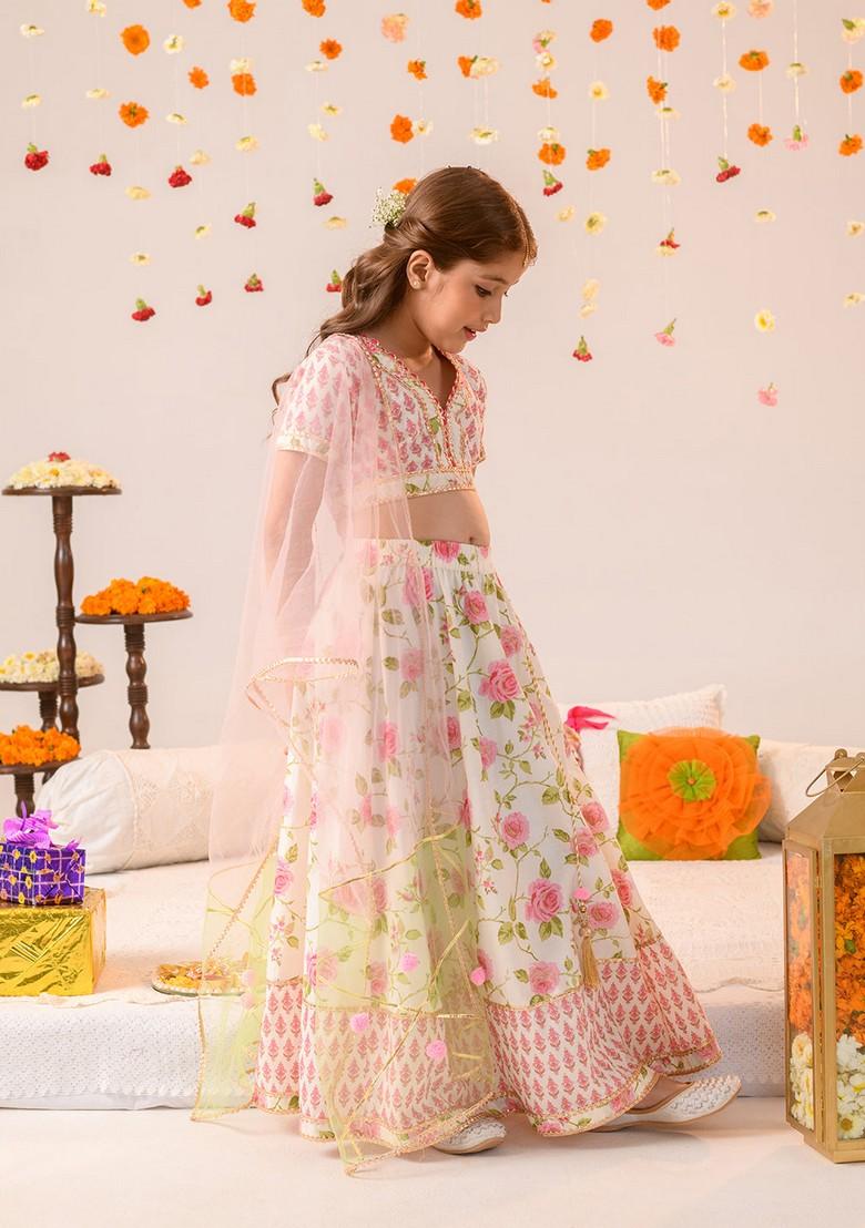 Off White Printed Lehenga With Blouse With Dupatta (Set of 3)