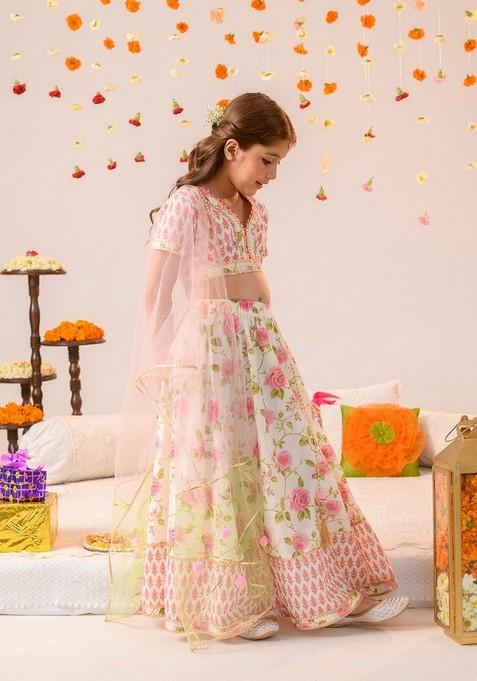 Off White Printed Lehenga With Blouse With Dupatta (Set of 3)