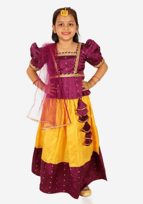 Purple Embellished Lehenga With Blouse And Dupatta (Set of 3)