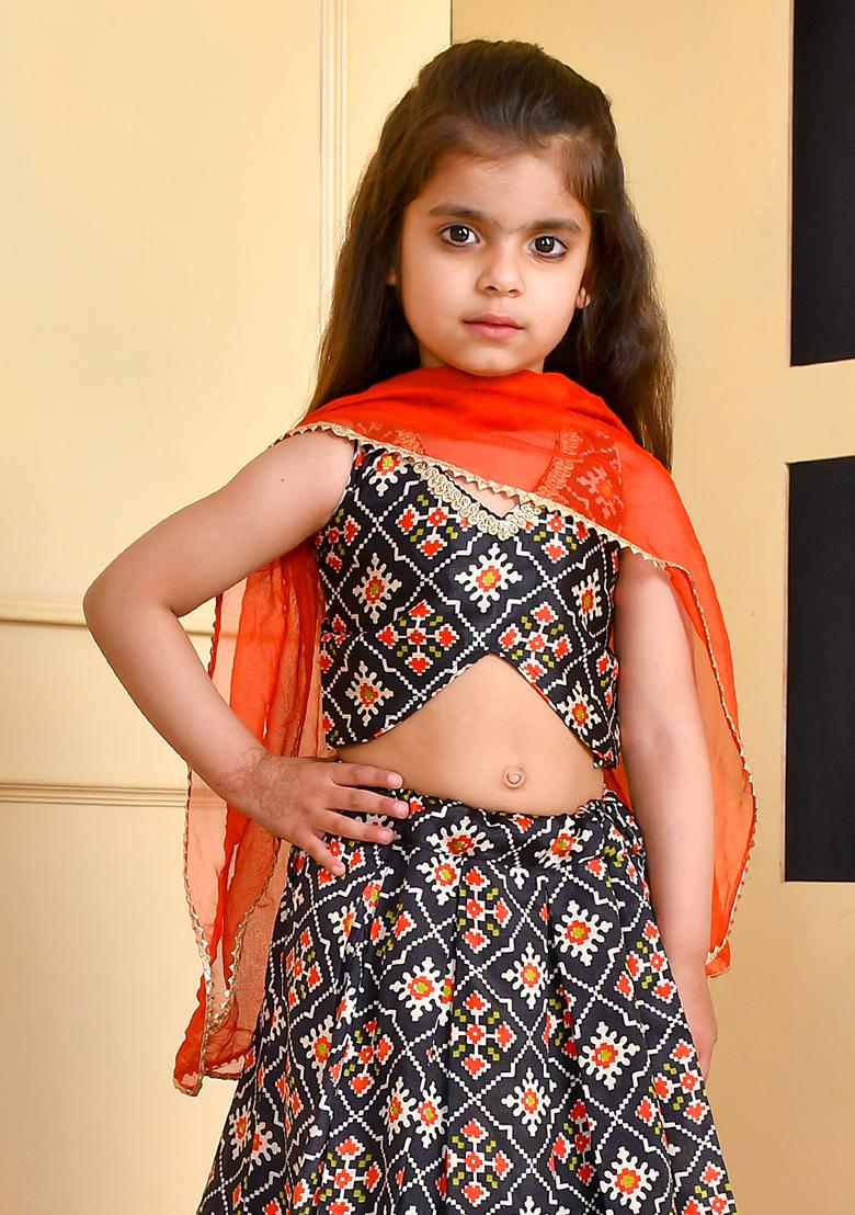 Girls Black Lehenga Set with Red Dupatta - Indya