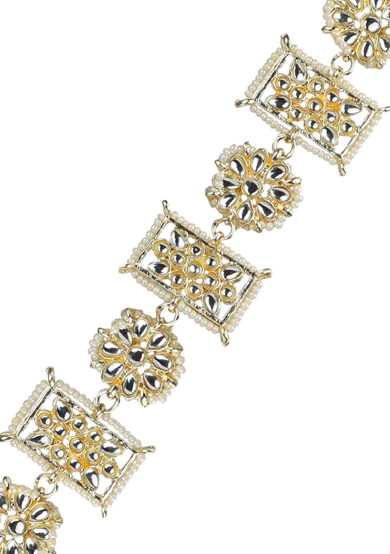 Gold plated Kundan Pearl Floral Mathapatti Sheeshphool