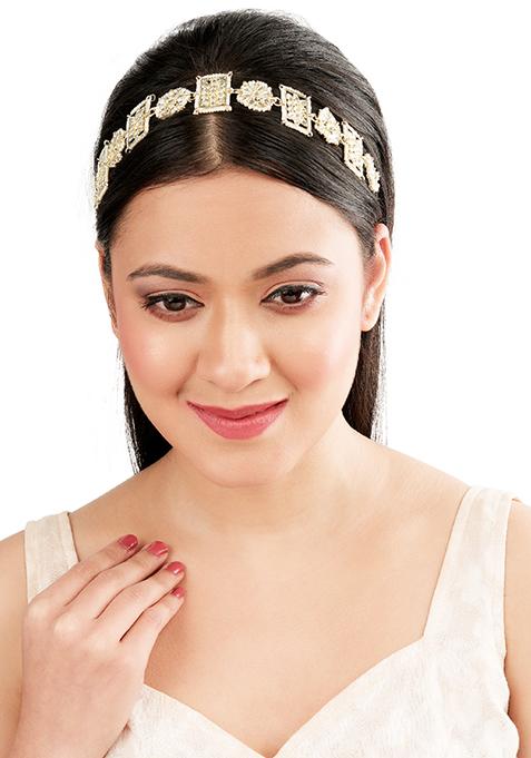 Gold plated Kundan Pearl Floral Mathapatti Sheeshphool