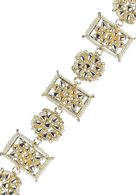 Gold plated Kundan Pearl Floral Mathapatti Sheeshphool