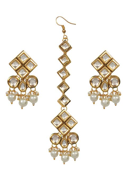 Silver Pearl Bead Kundan Earrings And Mangtika