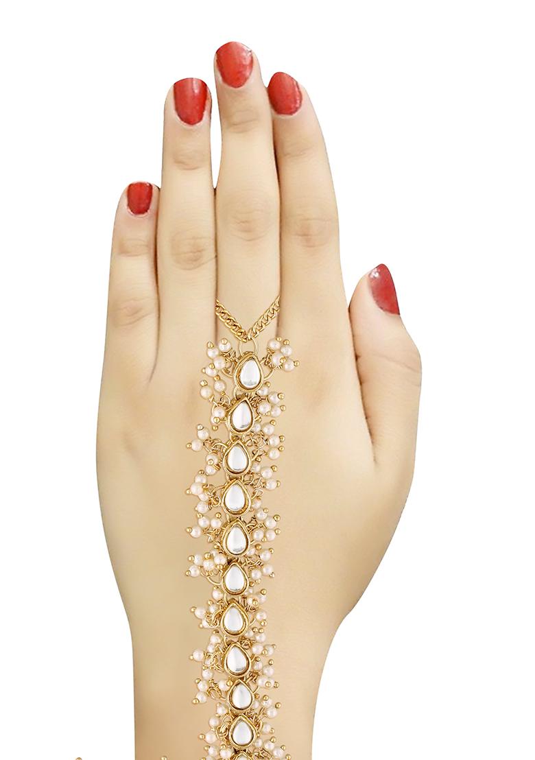 Traditional Gold Plated Embellish With Kundan And Pearl Adjustable Haath Phool