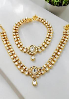 Contemporary White Stone Gold Plated Kundan Anklet With Ghungroo