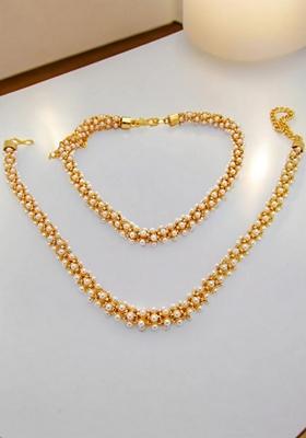 Traditional Designer One String Crystal Pearl Gold Plated Anklet